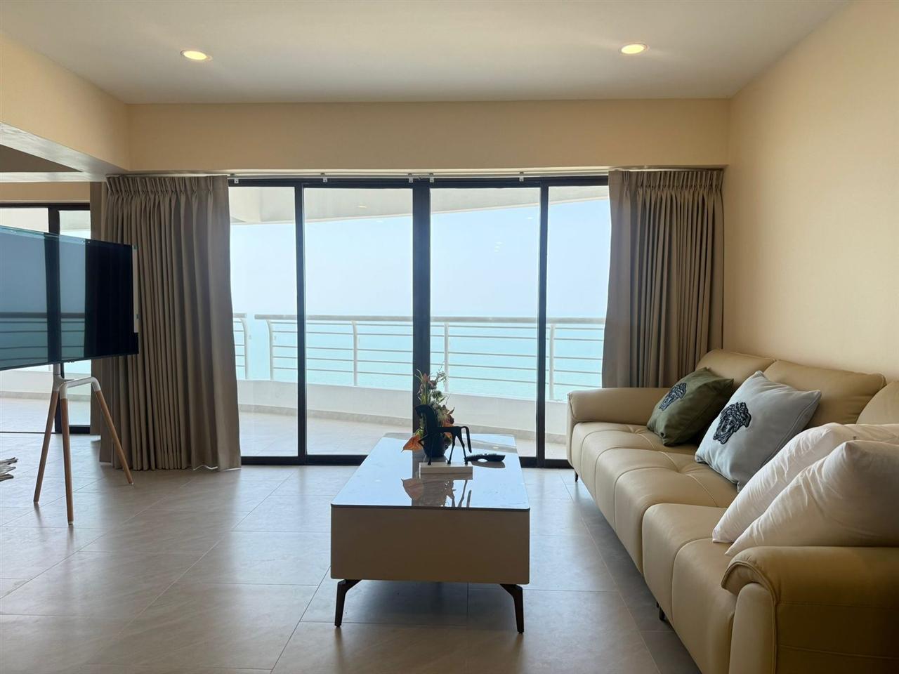 Metro Jomtien Condotel 1BR Sea view, 32nd Floor