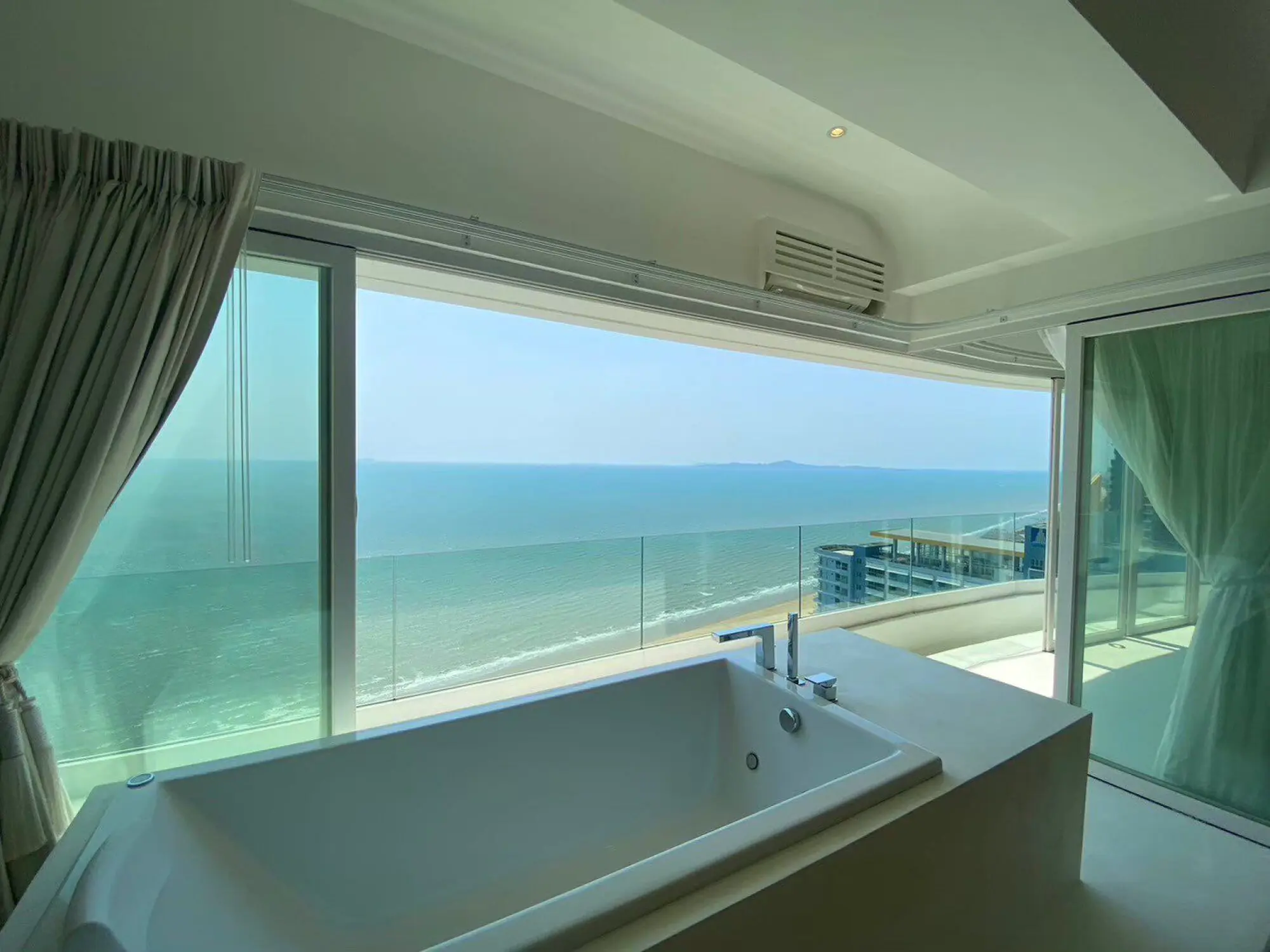 Metro Jomtien Condotel 2BR Sea view, 38th Floor