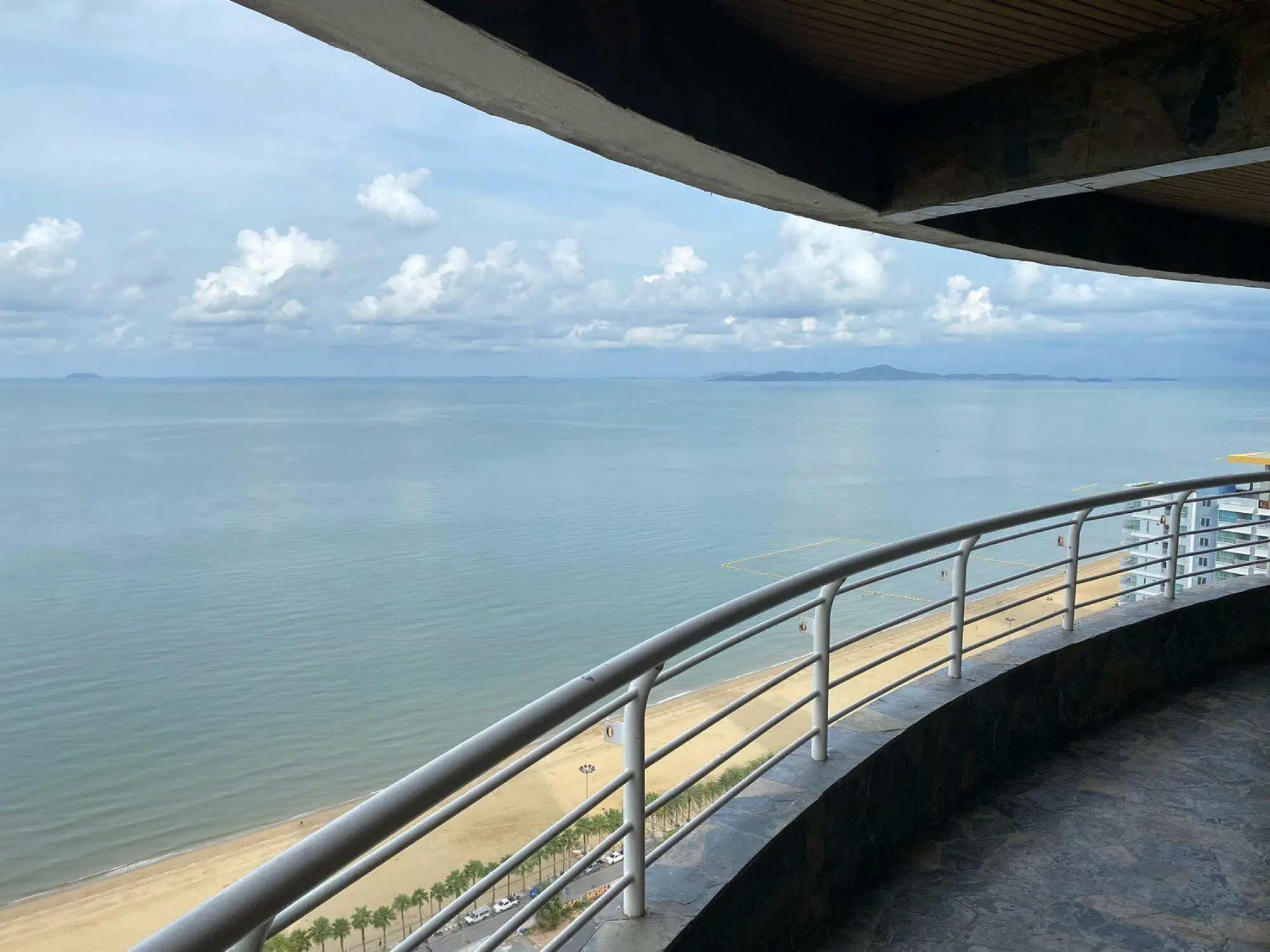 Metro Jomtien Condotel 2BR Sea view, 37th Floor