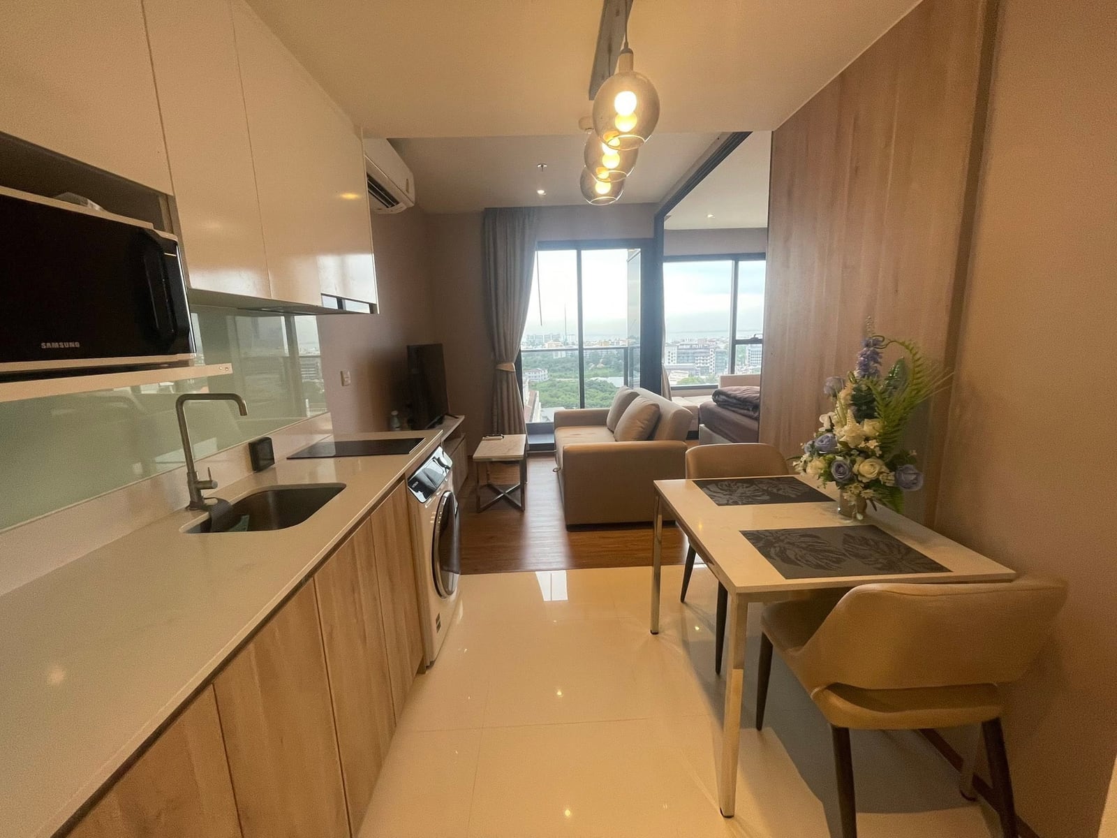 1-bed sea view condo for rent at Once Pattaya, North Pattaya