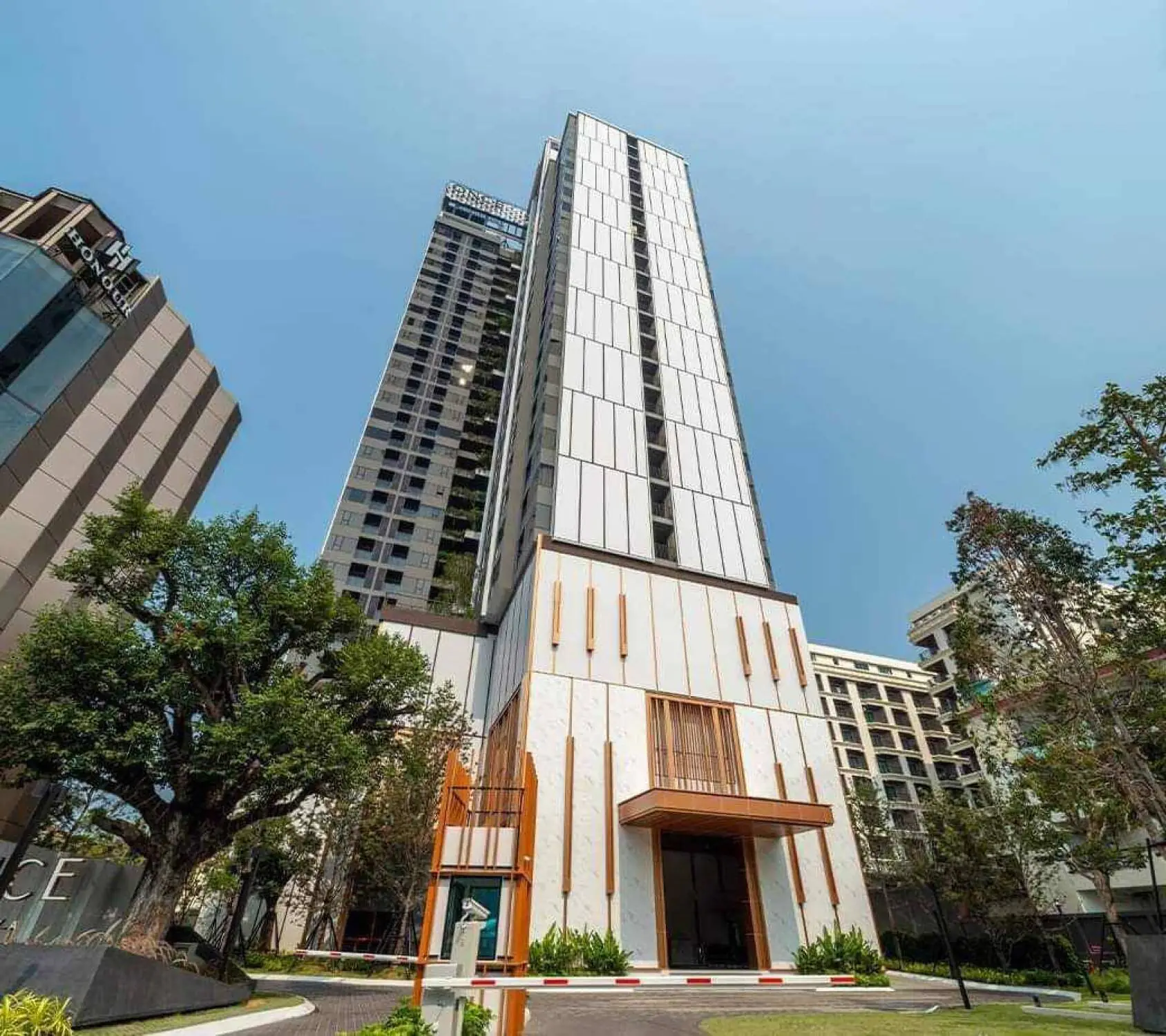Once Pattaya 1BR, 19th Floor
