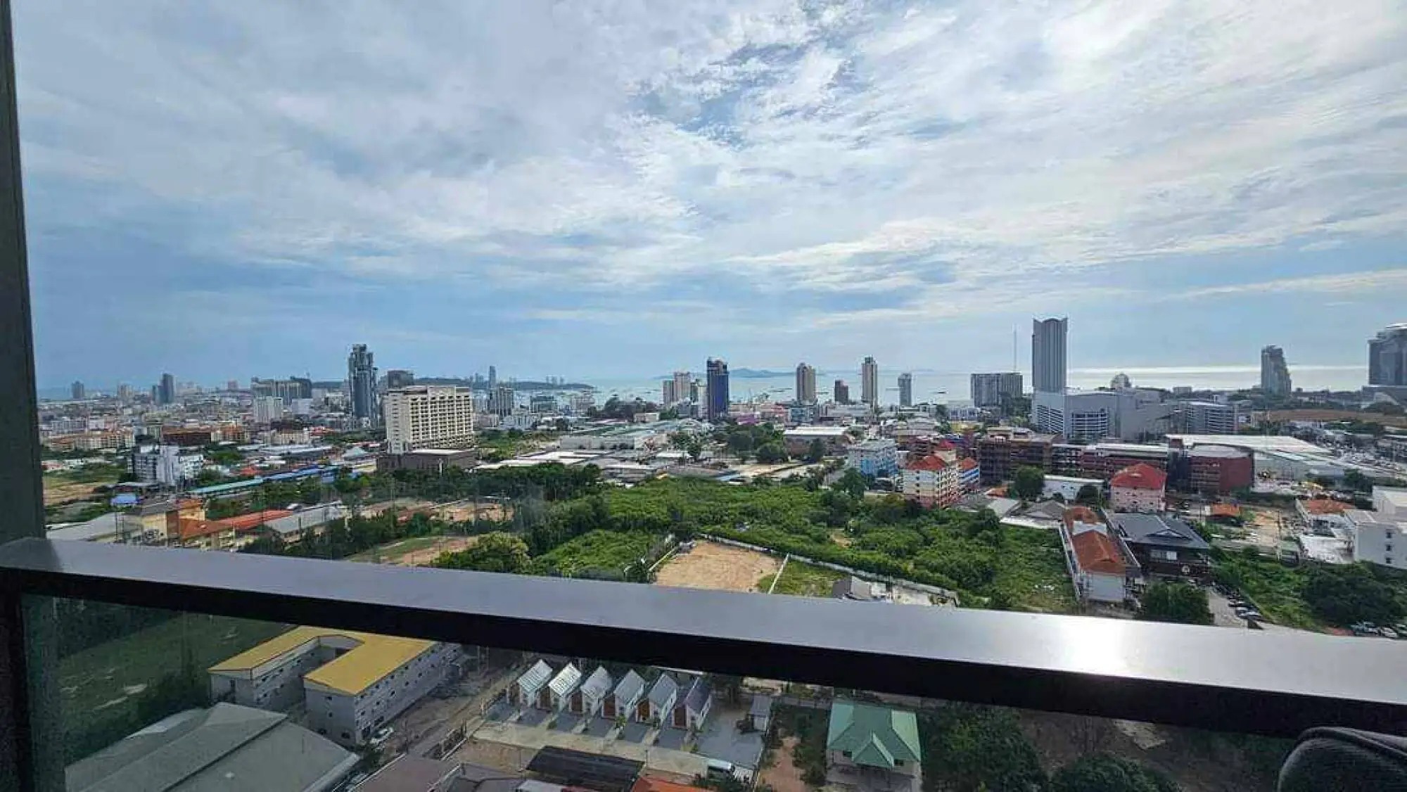 Once Pattaya 1BR, 19th Floor