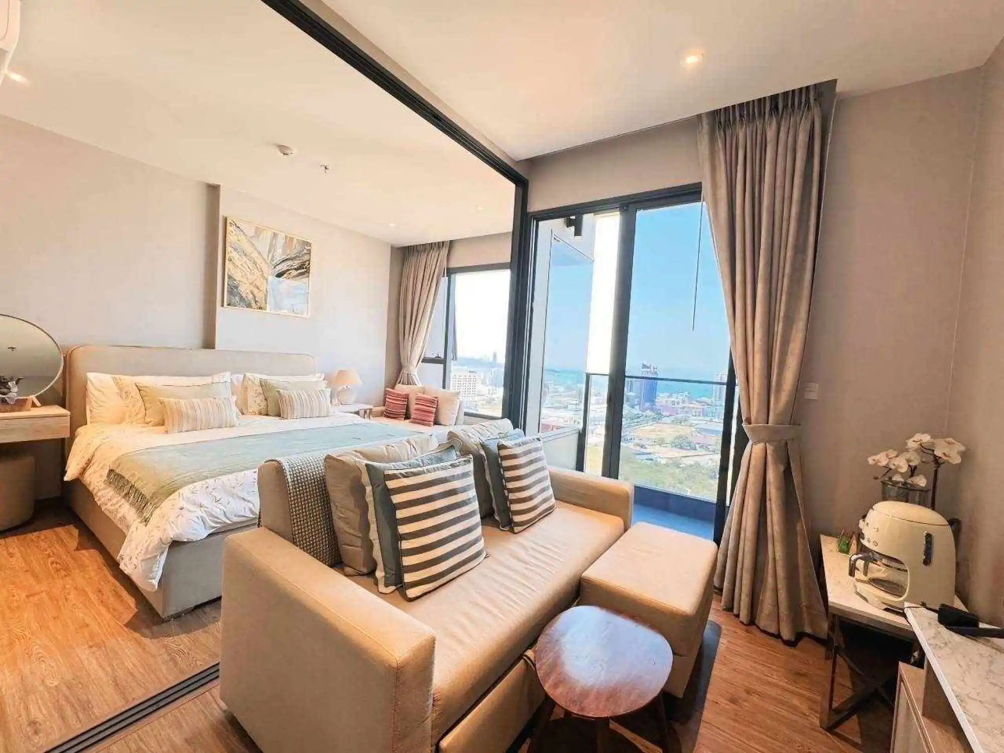 Once Pattaya 1BR, 22nd Floor