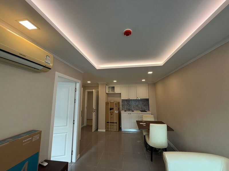 Orient 1BR, 3rd Floor
