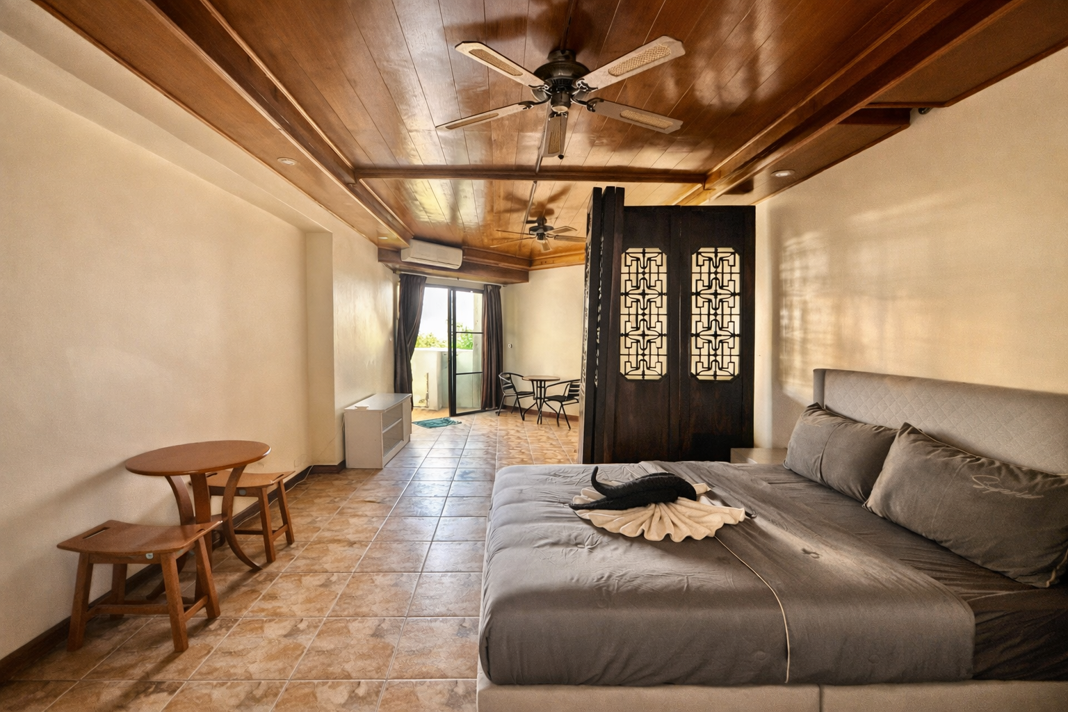Paradise Condo