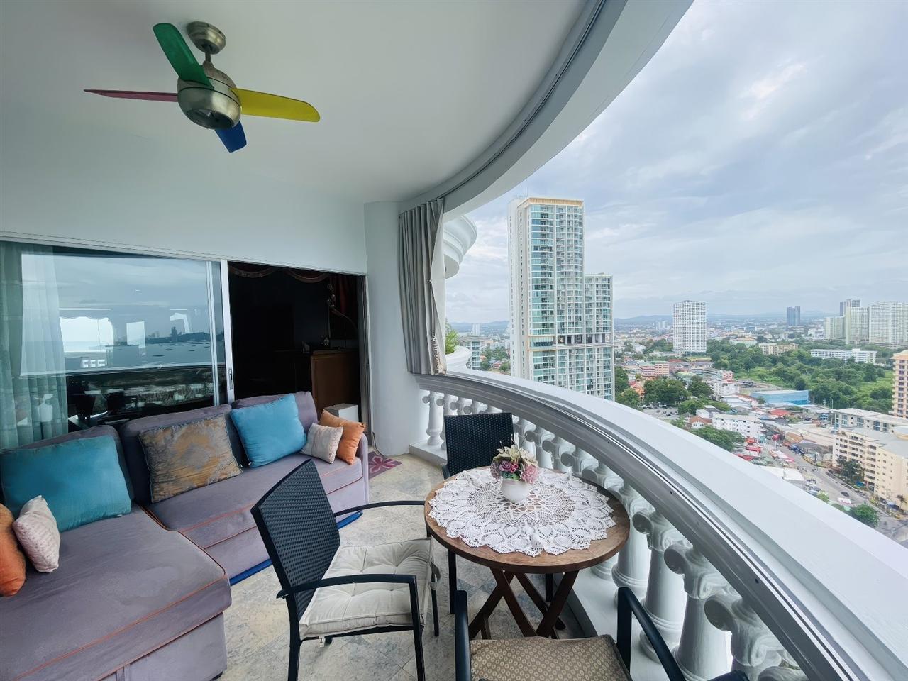 Park Beach Condominium Studio Sea View, 27th Floor