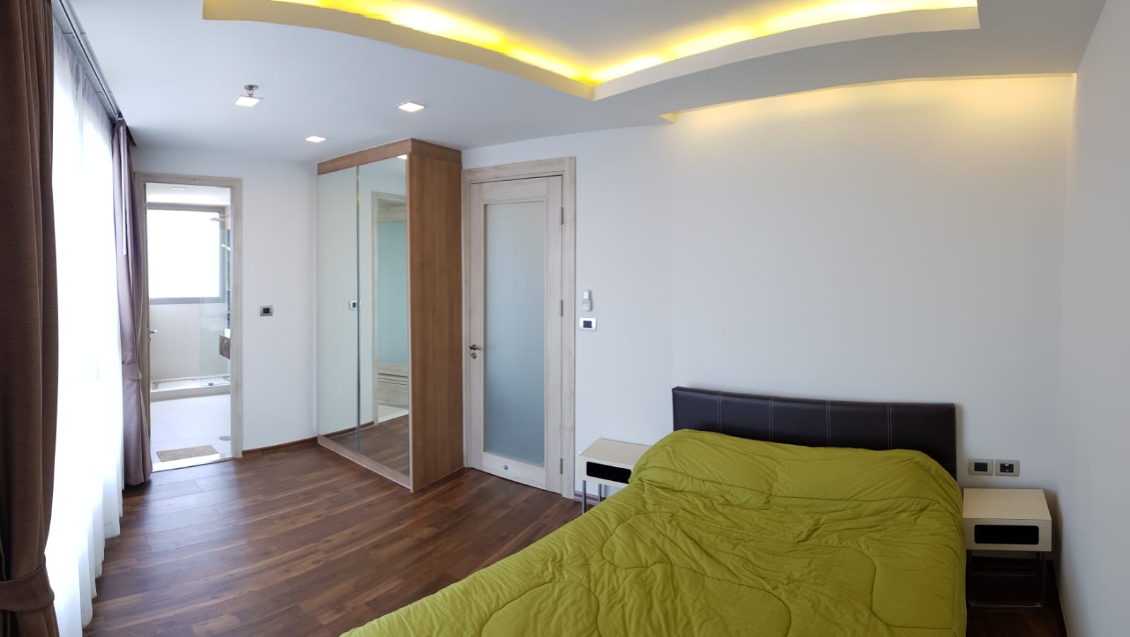 Peak Towers 1BR Sea view, 21st Floor