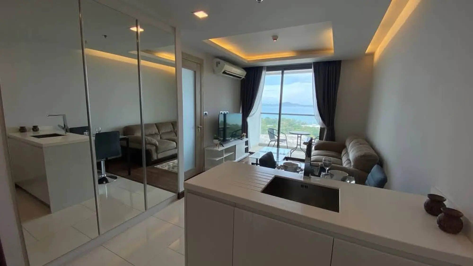 Peak Towers 1BR Sea view, 10th Floor