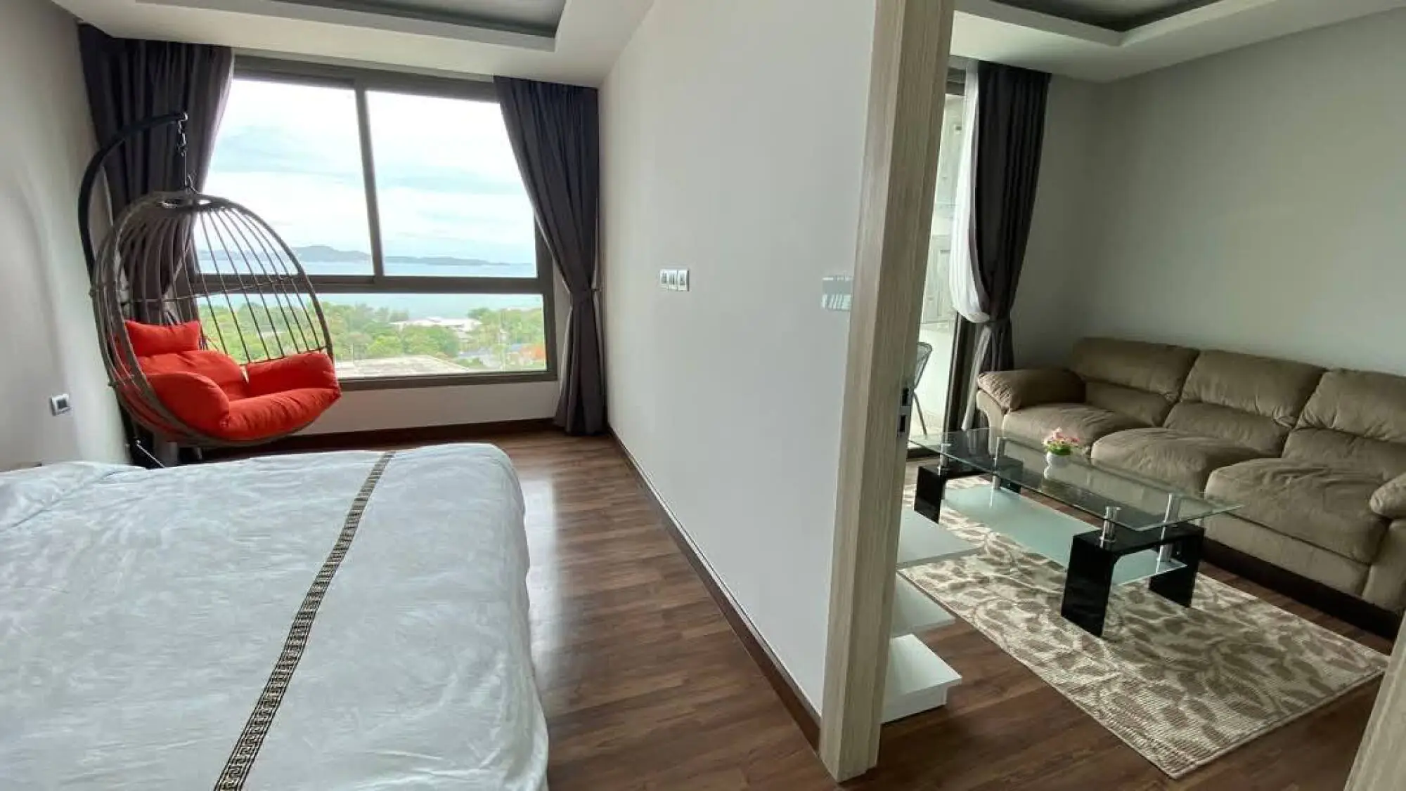 Peak Towers 1BR Sea view, 10th Floor