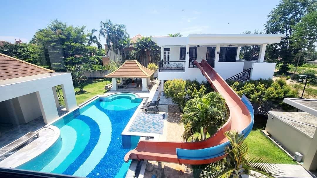 Phutara 9BR Villa