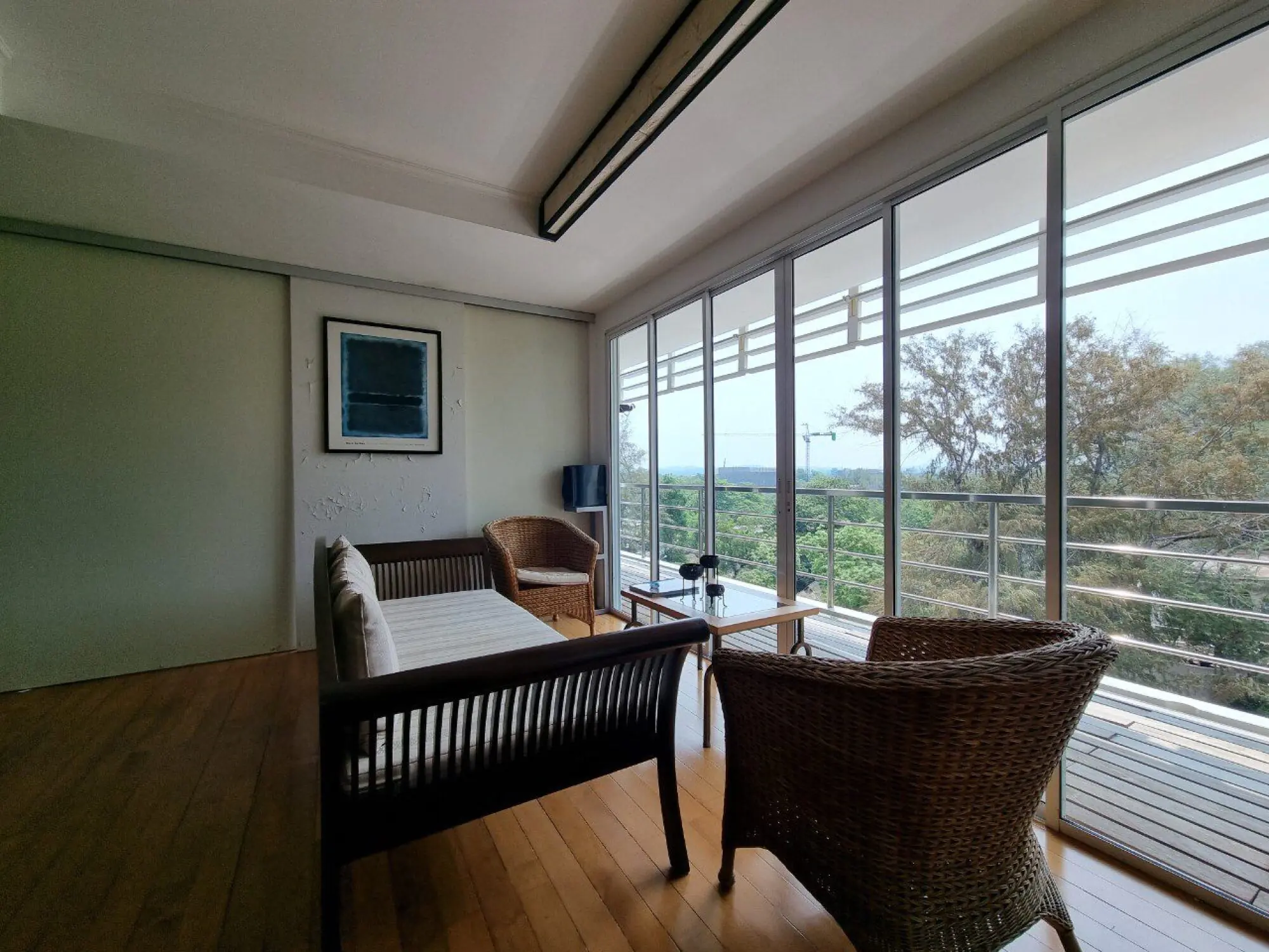 Pine Shores Condo 1BR, 7th Floor
