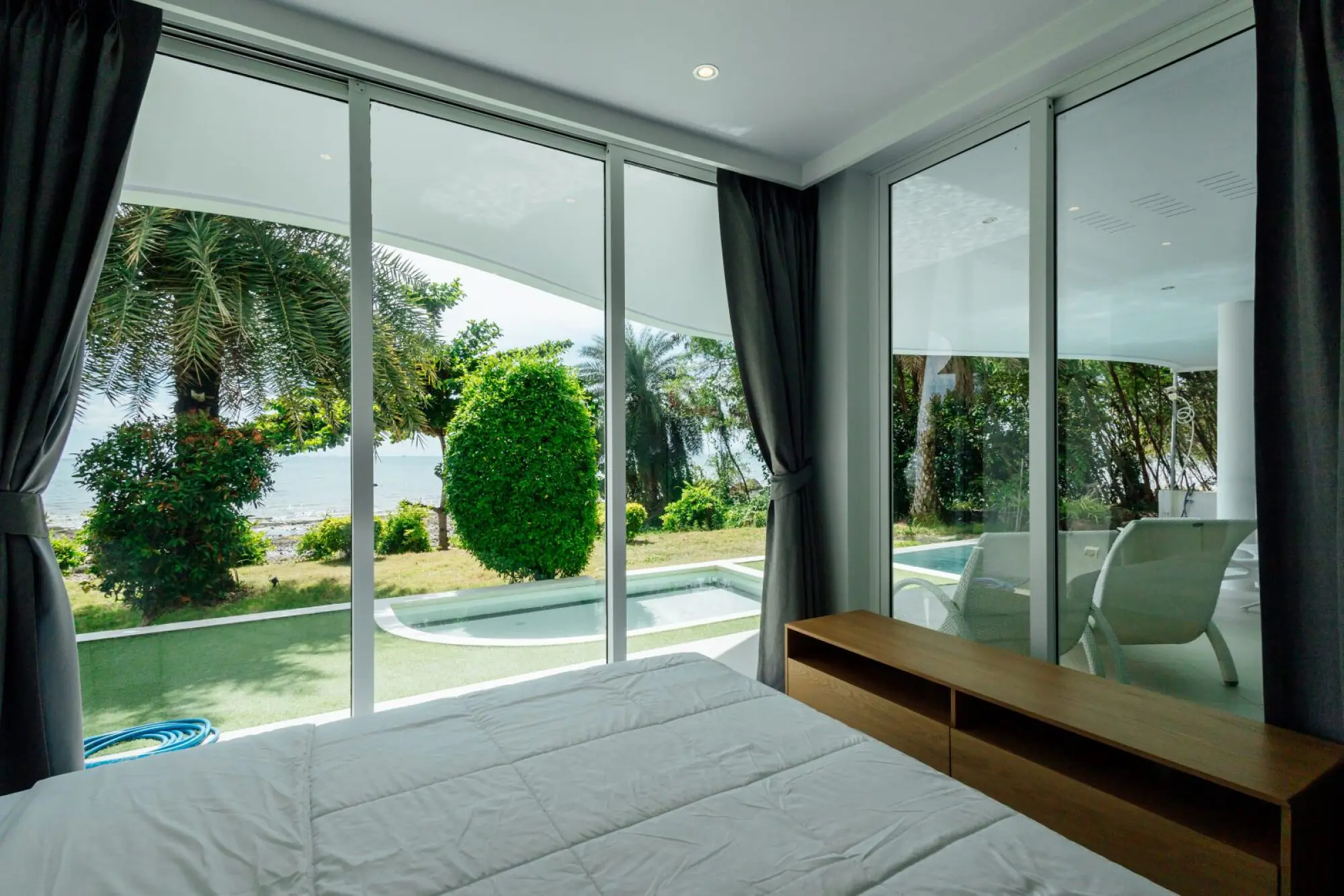 Pure Sunset Beach 3BR Sea view