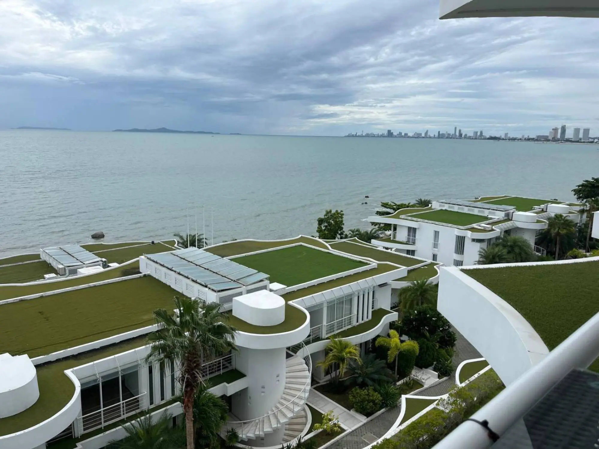Pure Sunset Beach 3BR Sea view