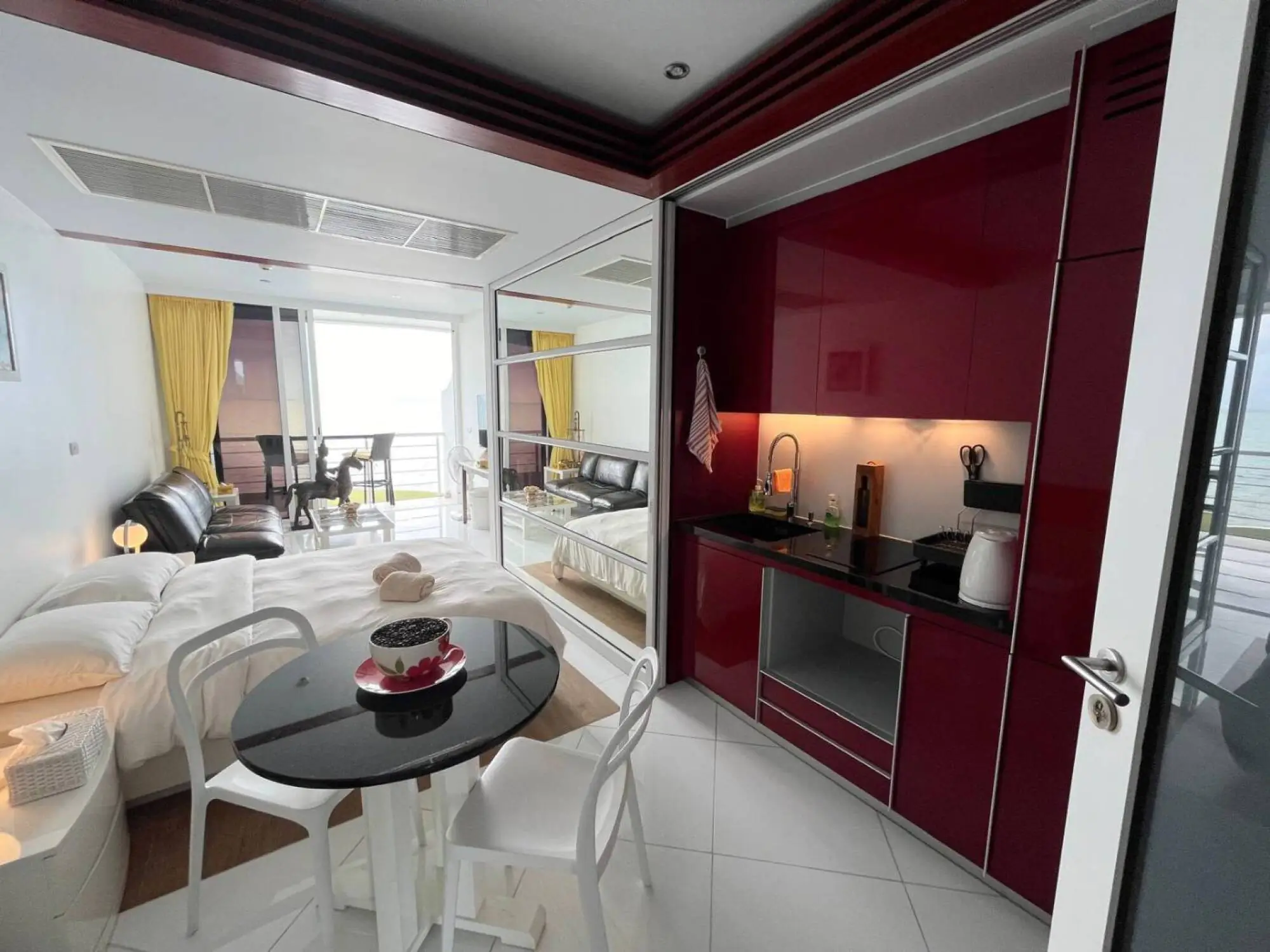 Pure Sunset Beach 3BR Sea view