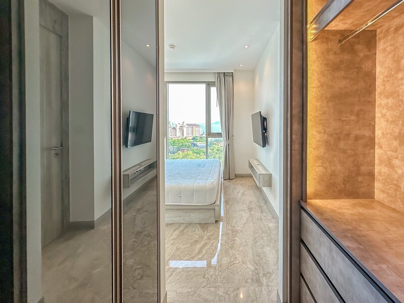 The Riviera Monaco 1BR, 10th Floor