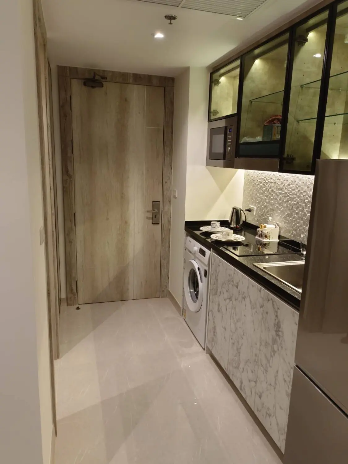 The Riviera Monaco 1BR, 5th Floor