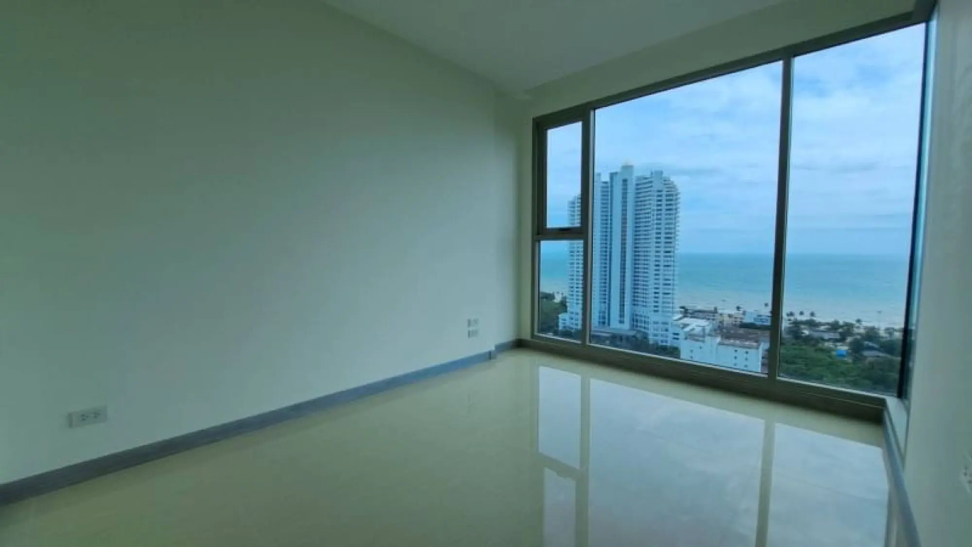 The Riviera Monaco 1BR