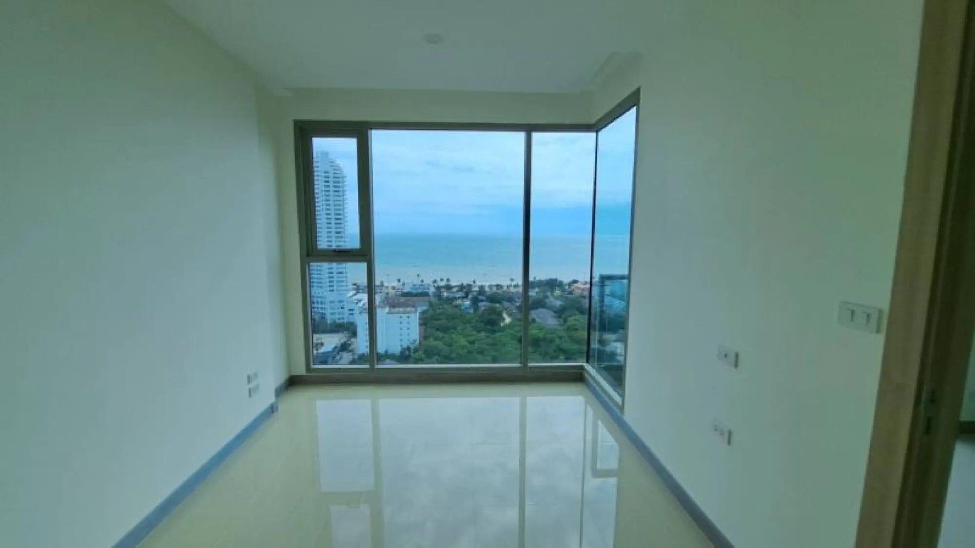 The Riviera Monaco 1BR