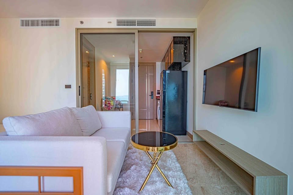 Riviera Ocean Drive 1BR Condo Jomtien