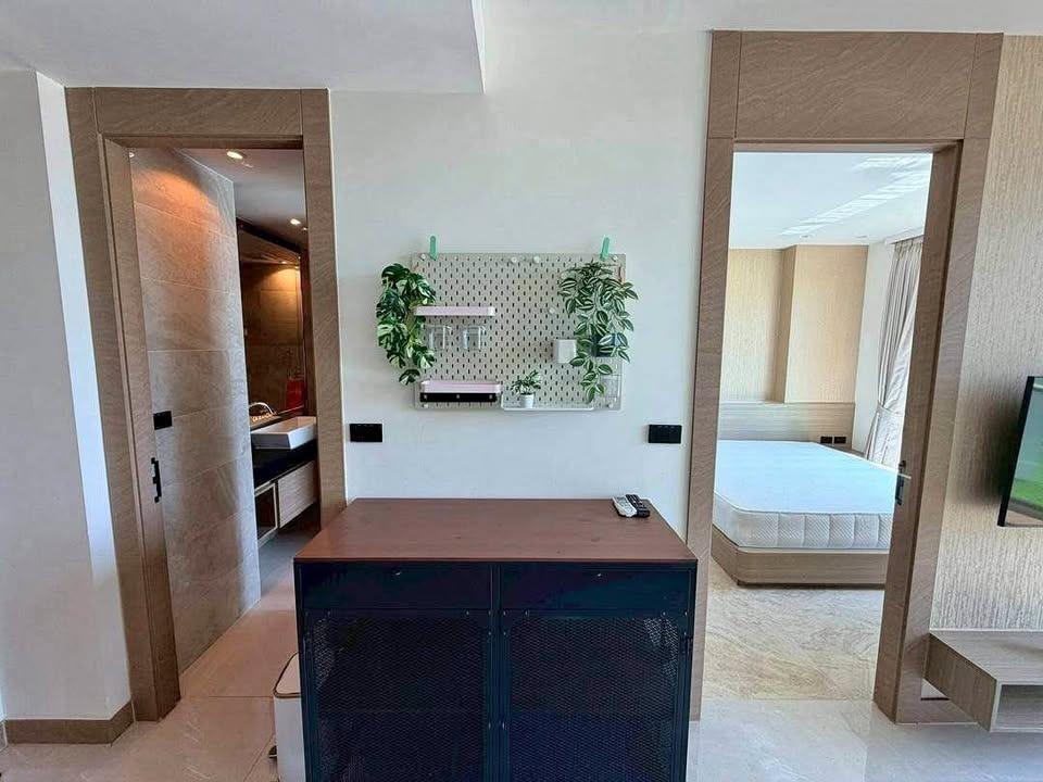 The Riviera Ocean Drive 1BR Condo Jomtien