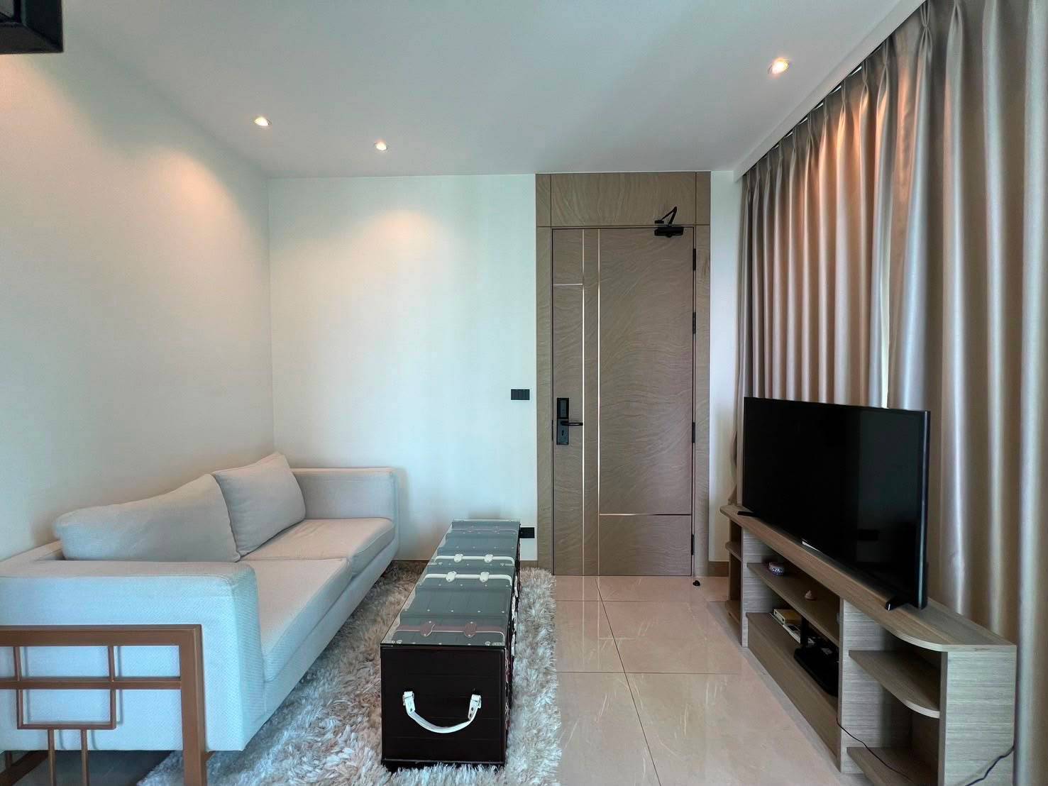 The Riviera Ocean Drive 1BR Sea view, 9th Floor