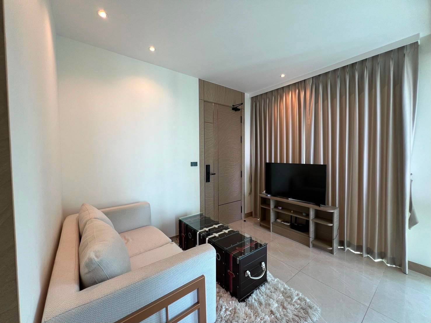 The Riviera Ocean Drive 1BR Sea view, 9th Floor