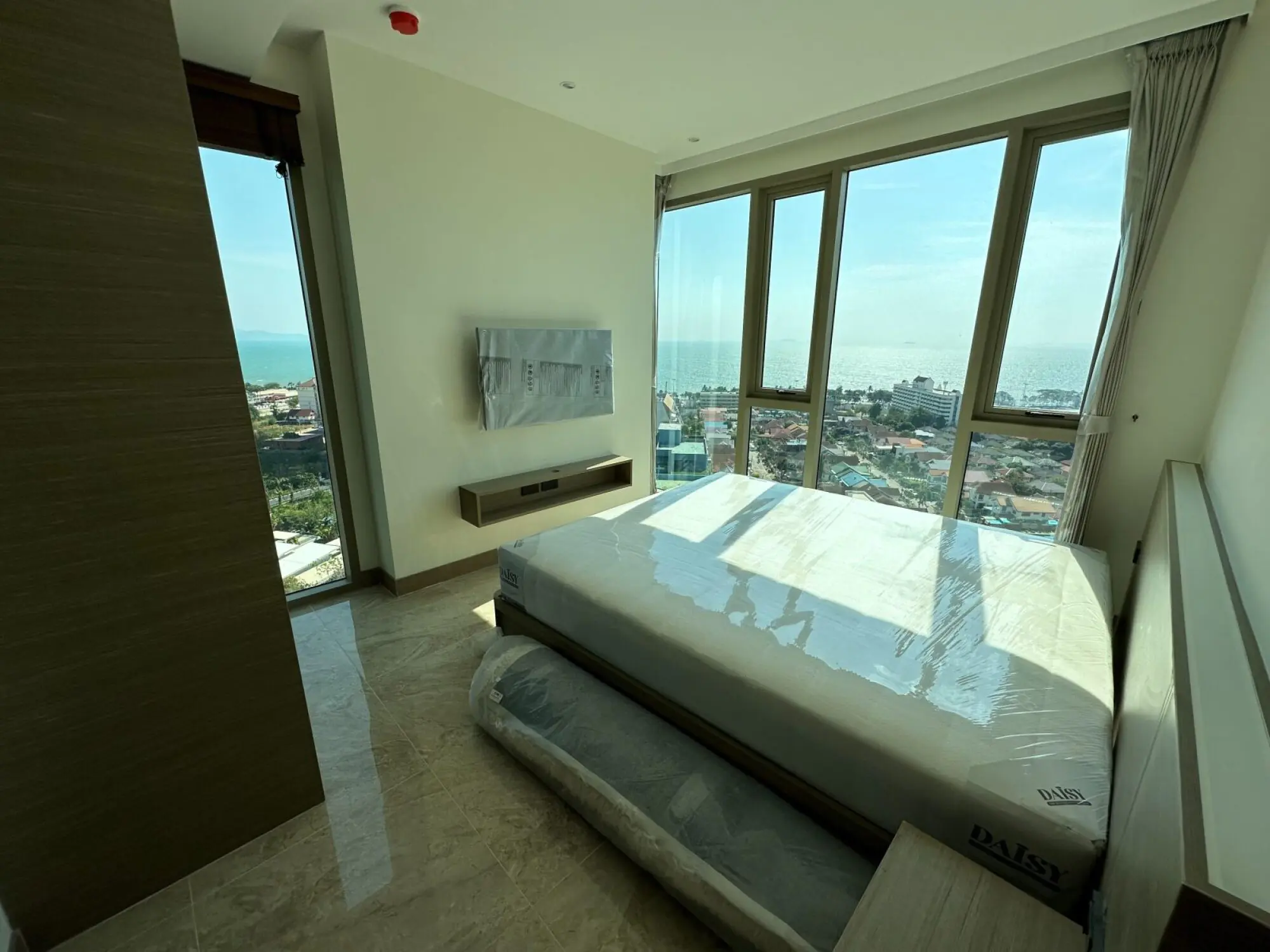 The Riviera Ocean Drive 1BR Sea view, 17th Floor