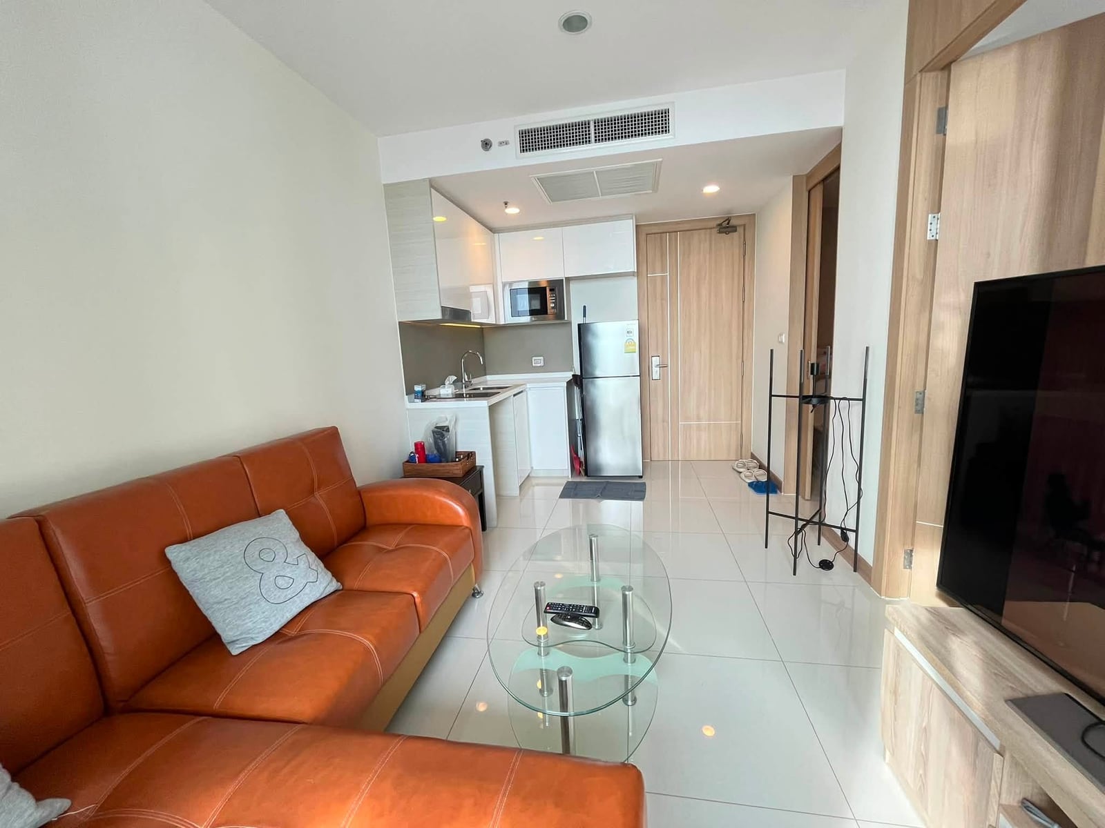 Riviera Wongamat 1BR Condo, 10th Floor