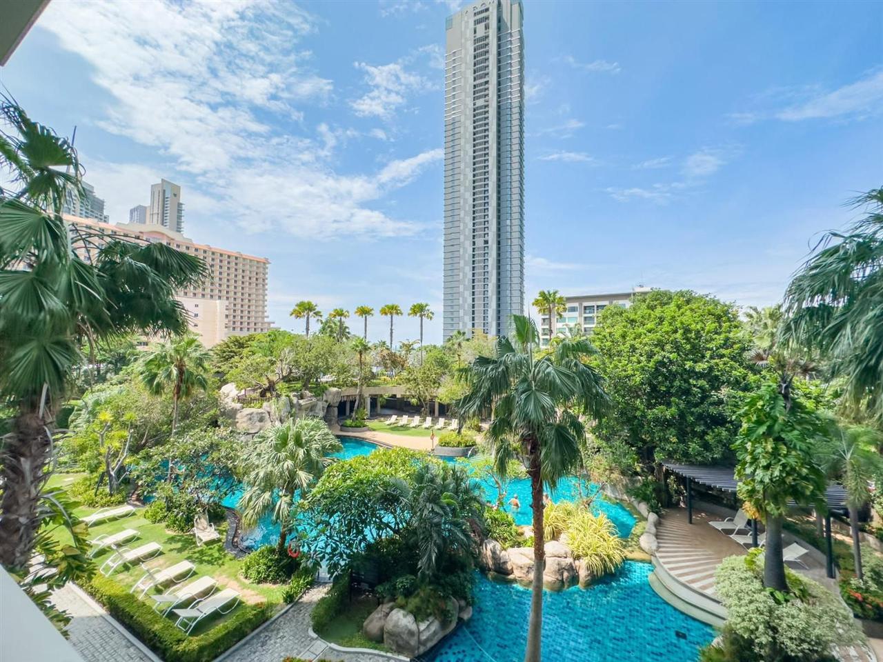 Riviera Wongamat 1BR Pool view, 2nd Floor