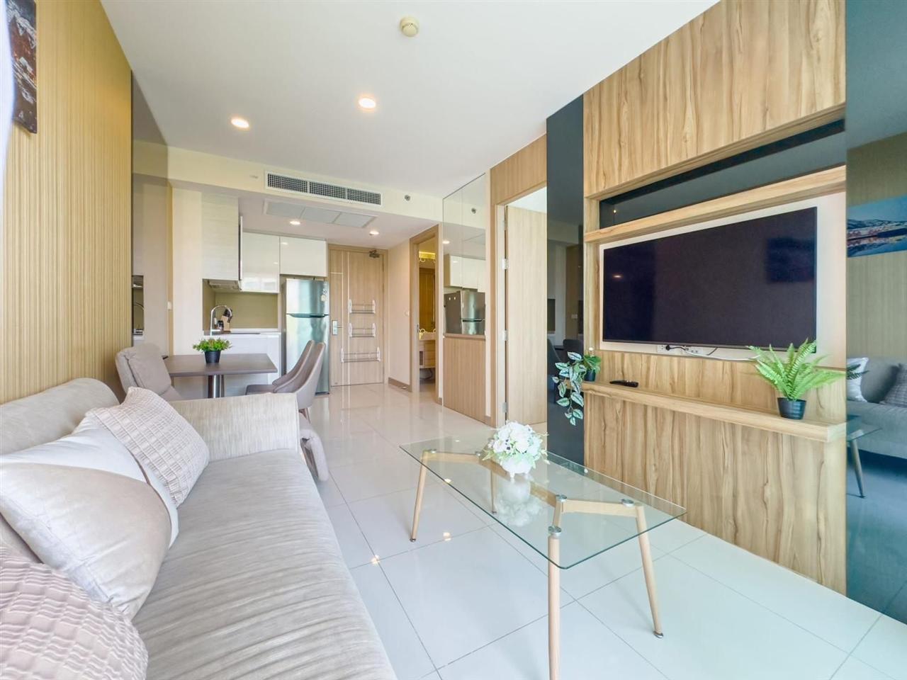 Riviera Wongamat 1BR Pool view, 2nd Floor