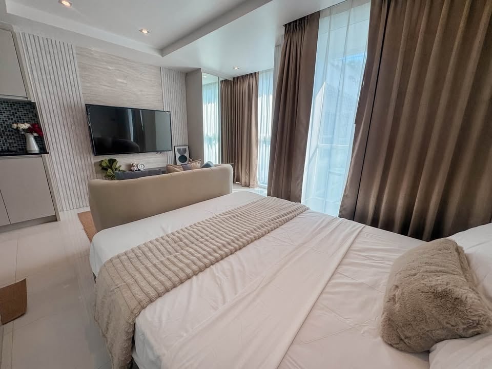 Serenity Wongamat Studio Partial sea view, 8th Floor