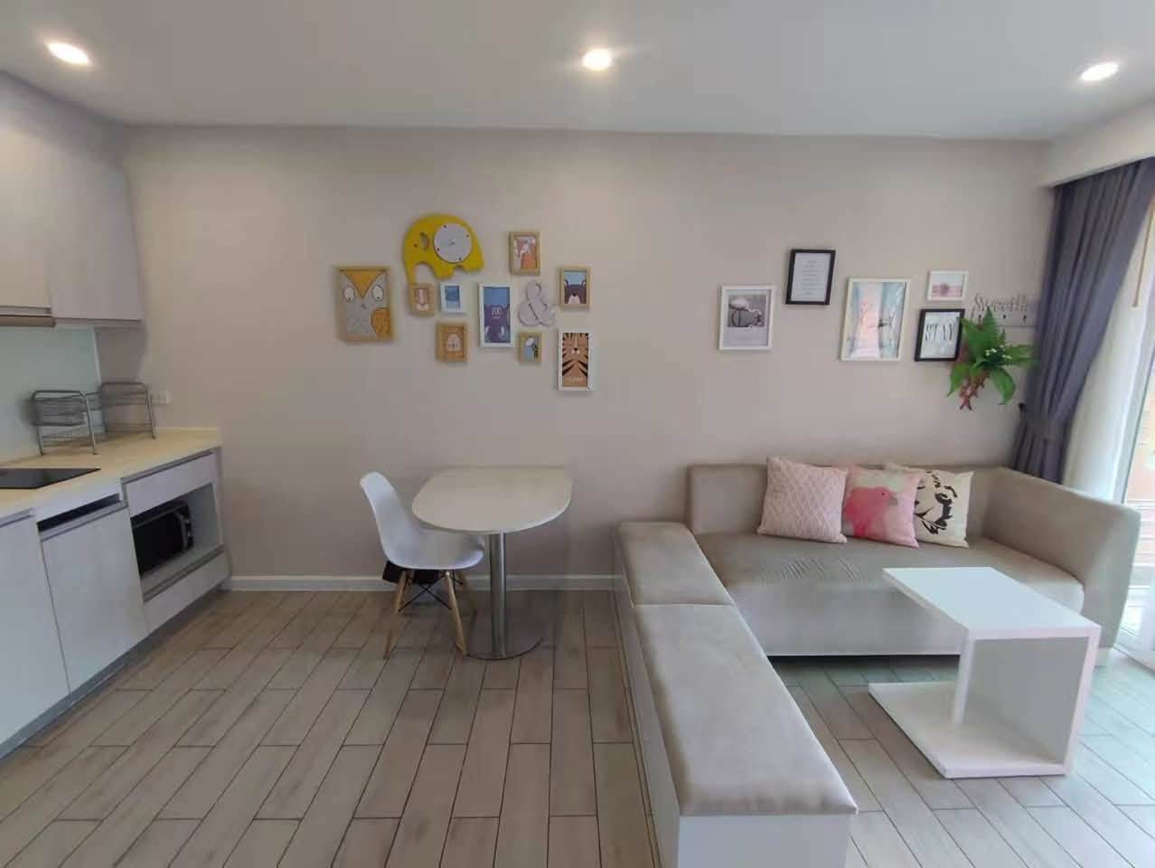 Seven Seas 1BR Pool View Condo Jomtien