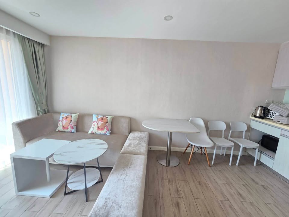 Seven Seas 1BR Condo Jomtien