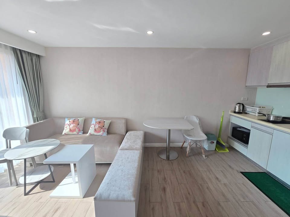 Seven Seas 1BR Condo Jomtien