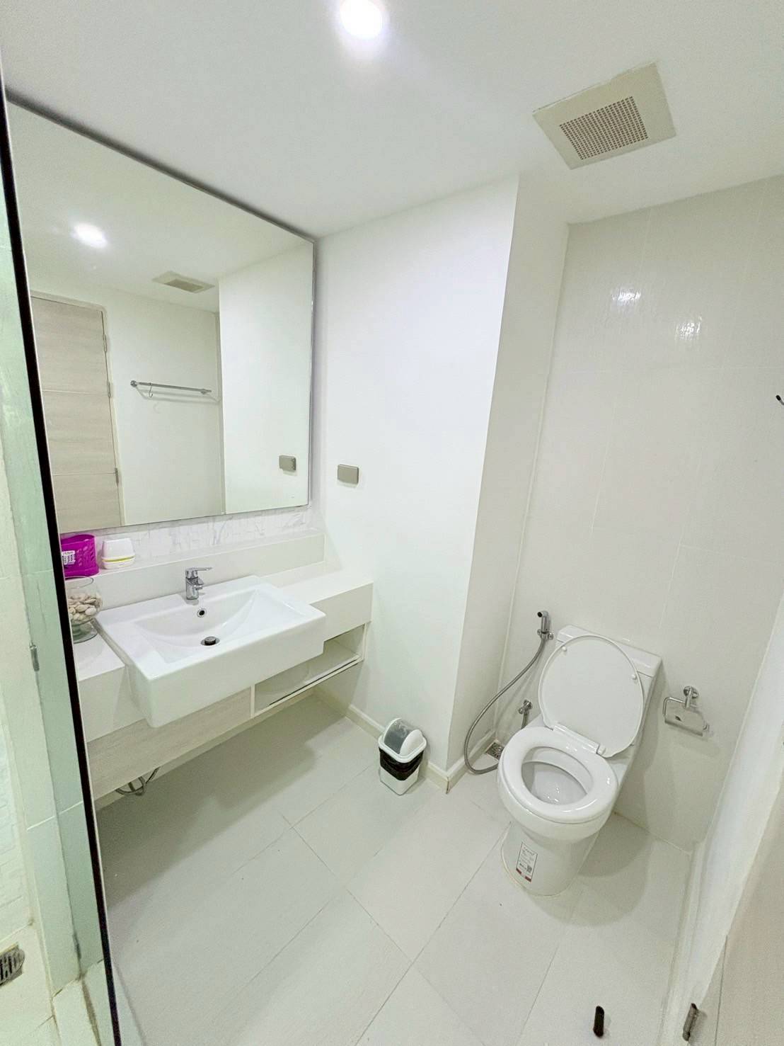 Seven Seas Condo Resort Jomtien 1BR Pool view, 7th Floor