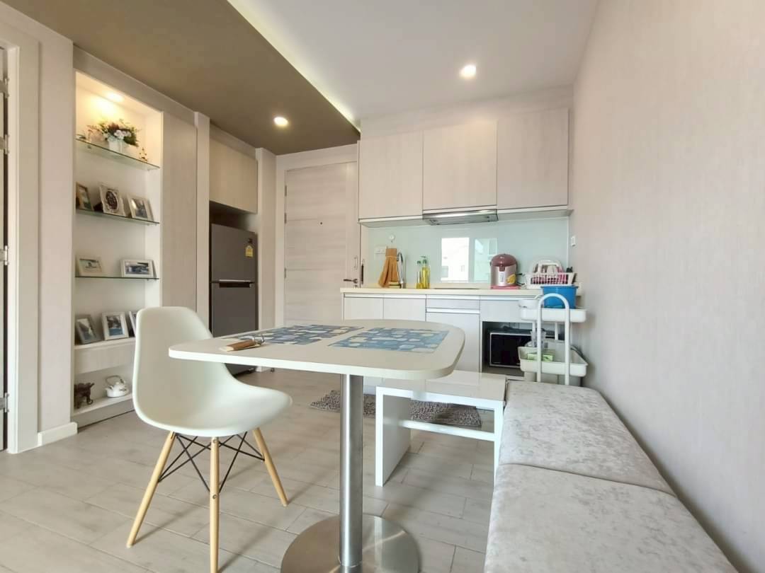 Seven Seas Condo Resort Jomtien 1BR Pool view, 7th Floor