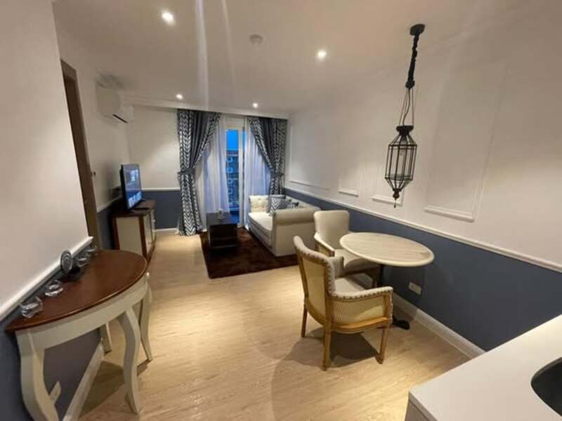 Seven Seas Cote d'Azur 1BR, 8th Floor