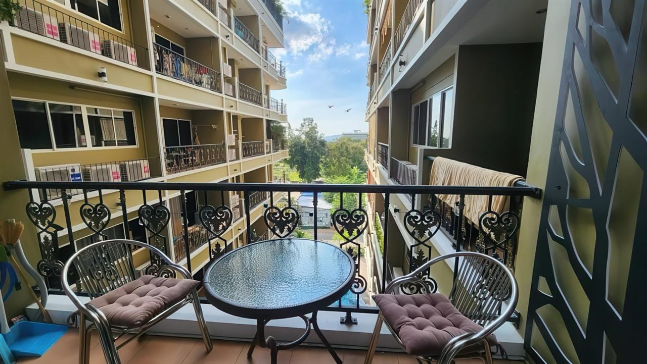 Siam Oriental Twins 2BR Pool view, 4th Floor