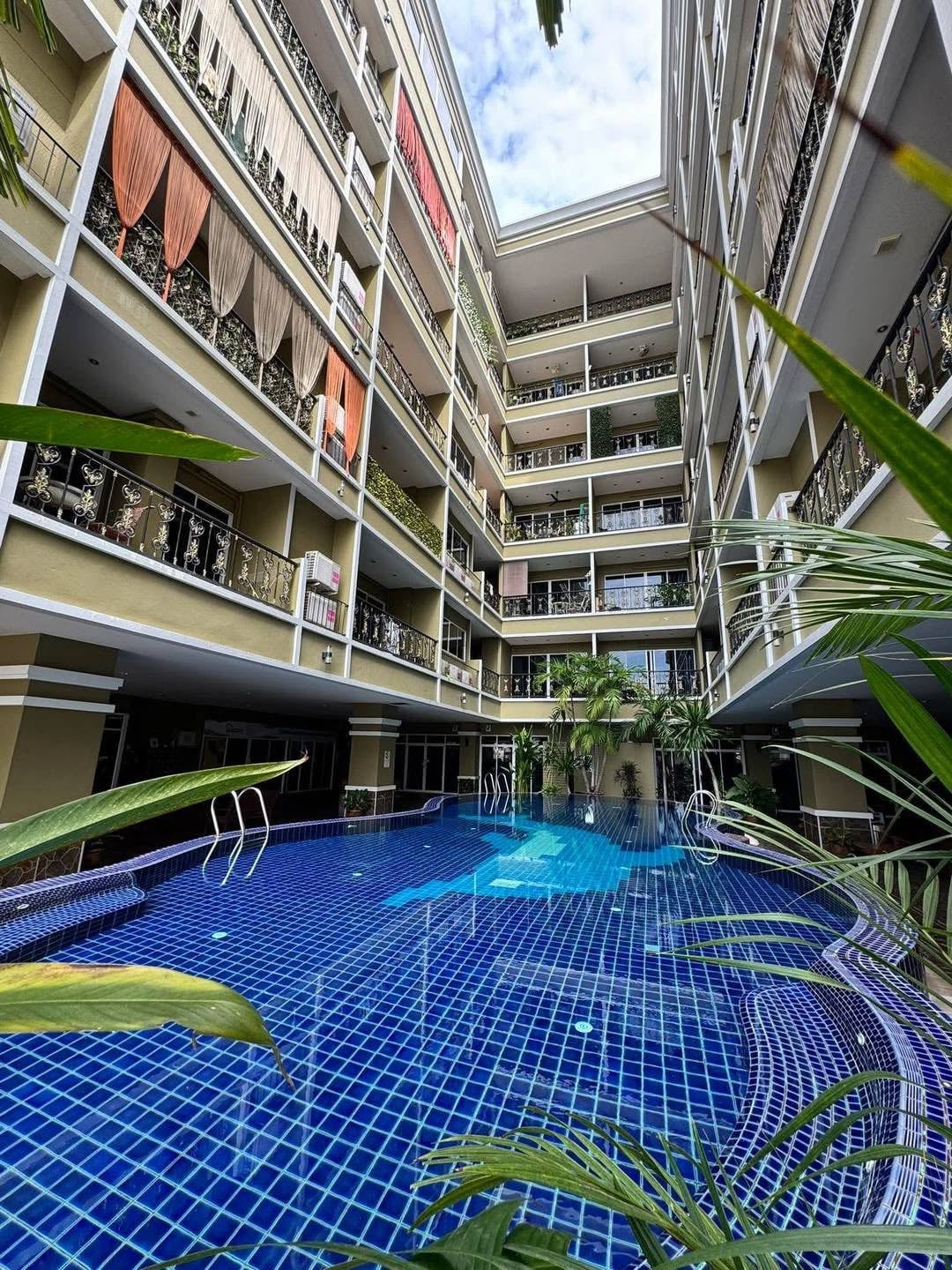 Siam Oriental Twins Studio, 6th Floor