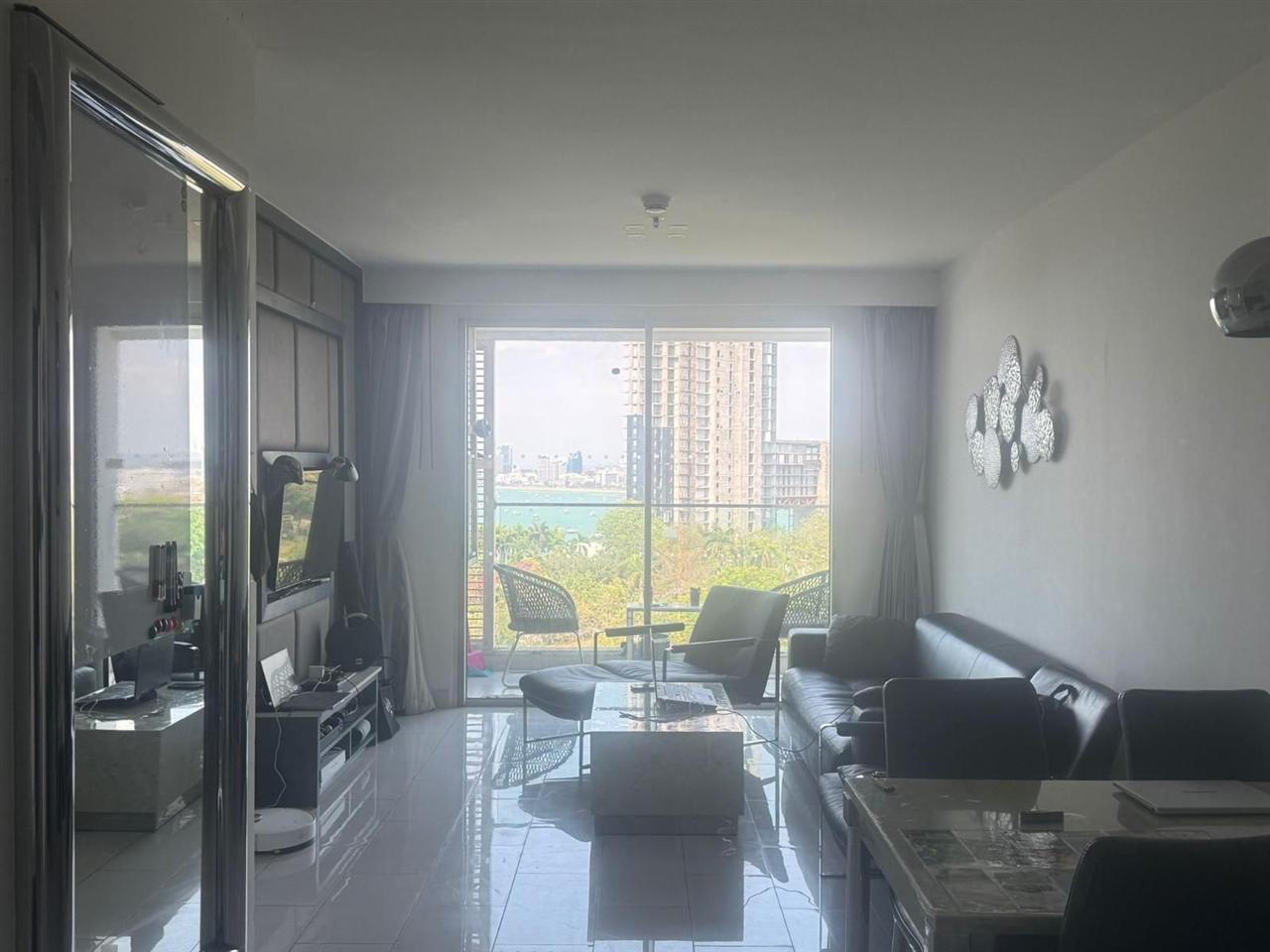Sky Residence 2BR Sea View, 10th Floor