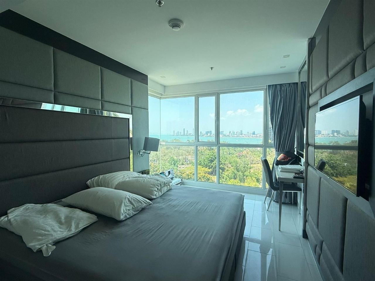 Sky Residence 2BR Sea View, 10th Floor