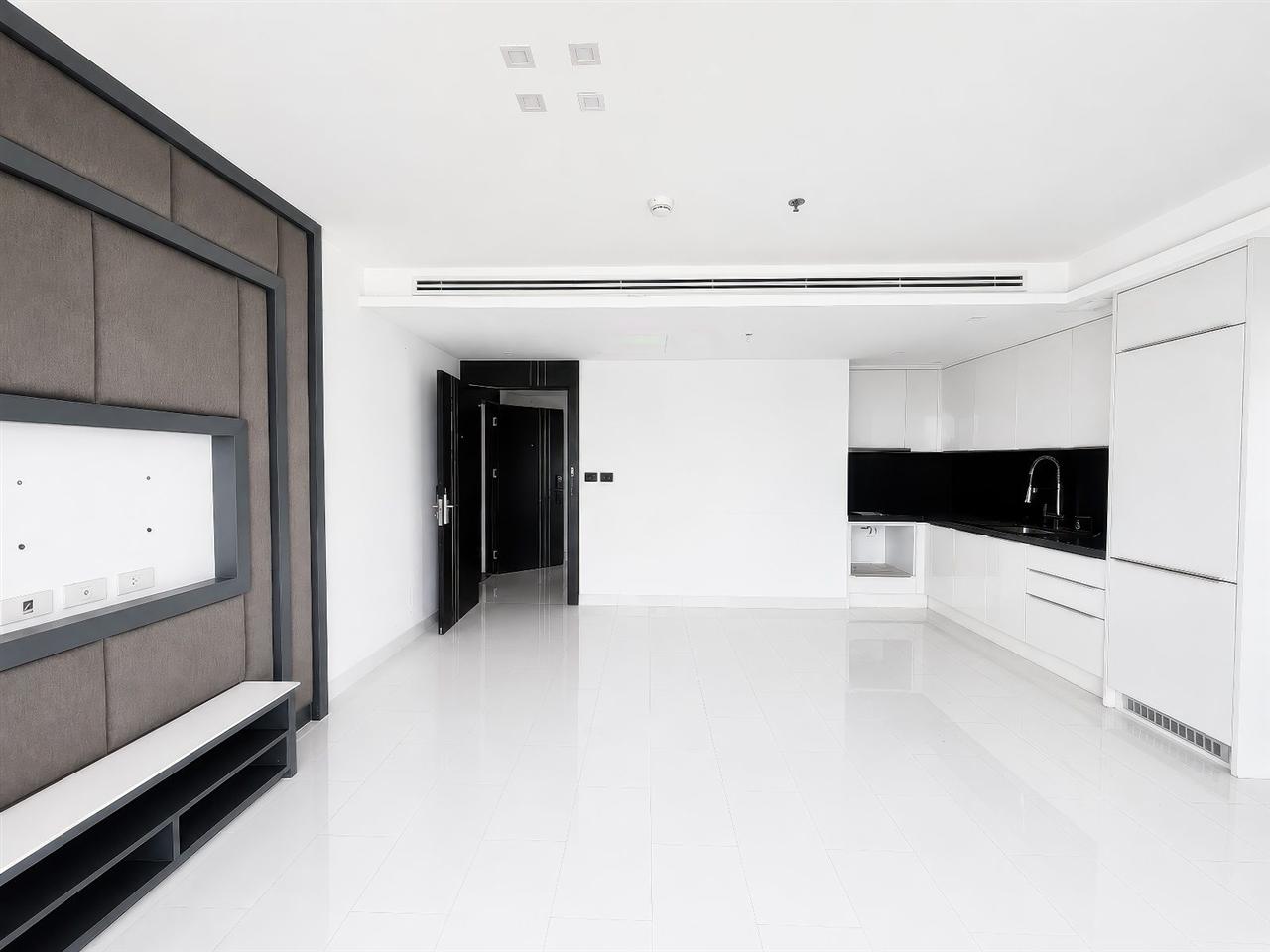 Sky Residence 2BR Sea view, 8th Floor