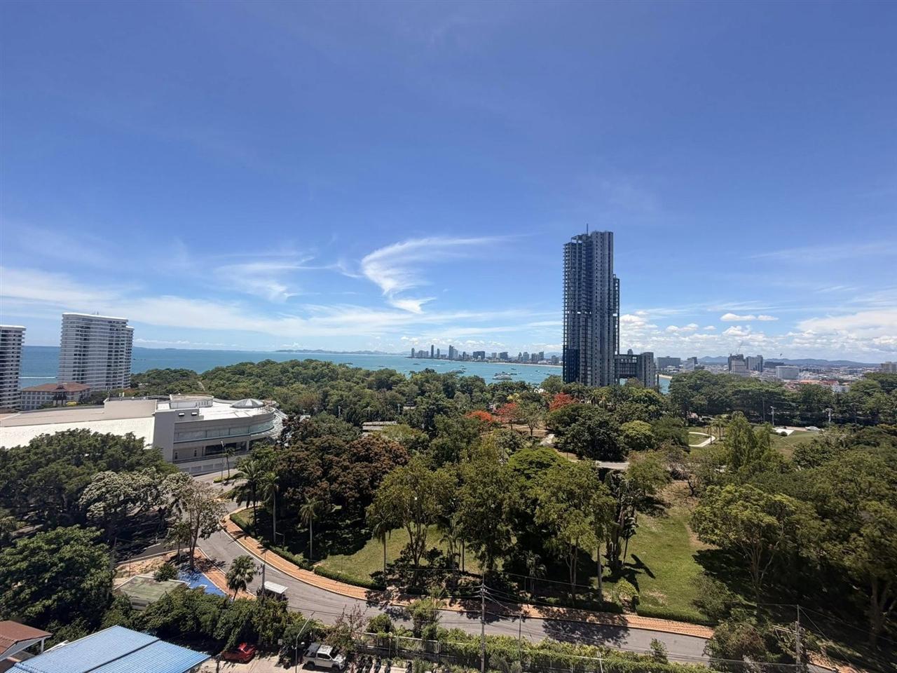 Sky Residence 2BR Sea view, 11th Floor