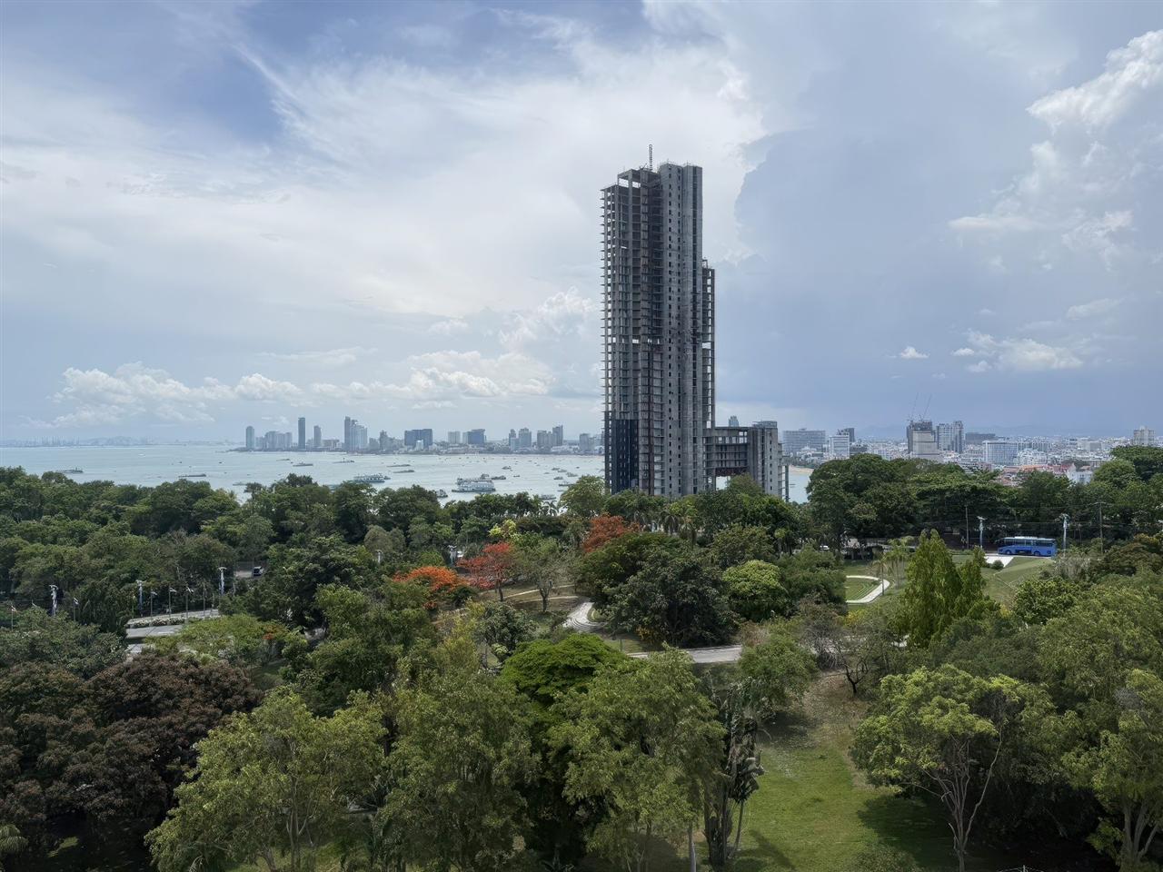Sky Residence 2BR Sea view, 11th Floor