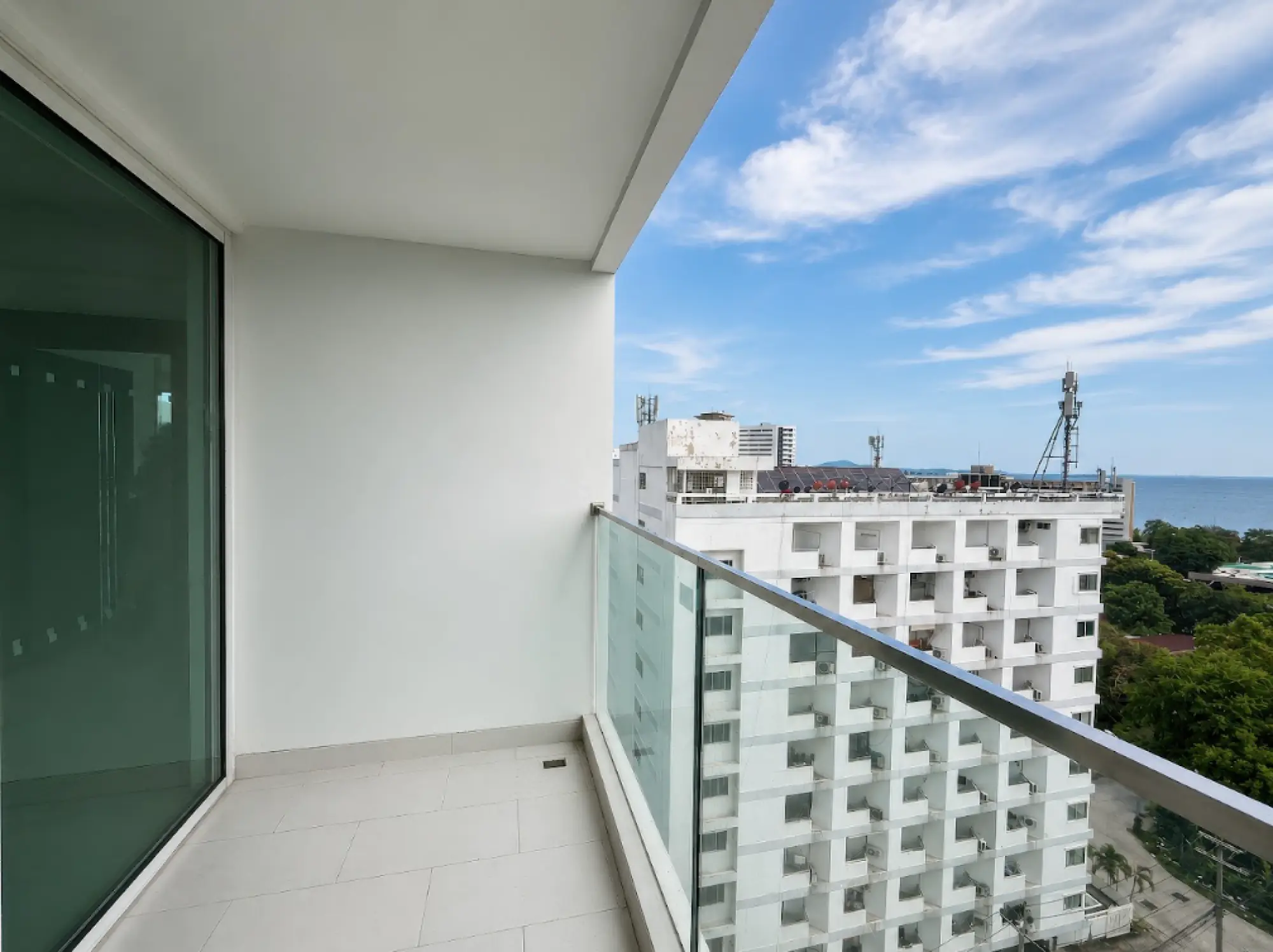 Sky Residence 2BR Sea view