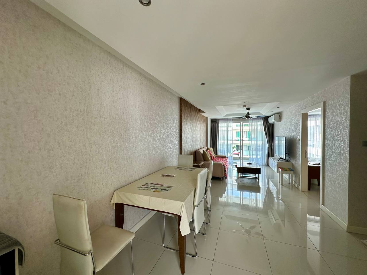 Sunset Boulevard Residence 2