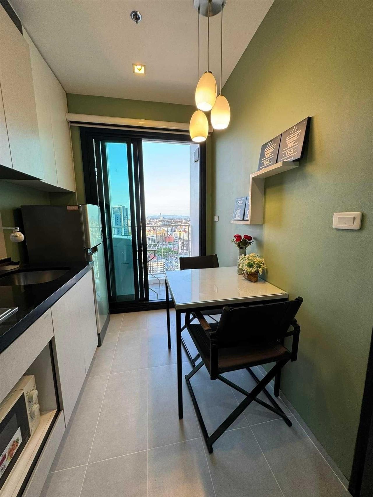 The Base 1BR Sea view, 24th Floor