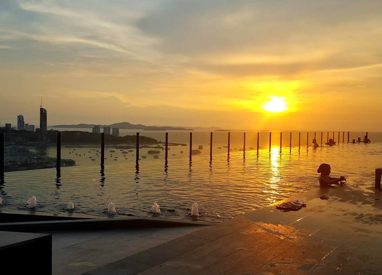 2-bed sea view condo for sale at The Base, Central Pattaya