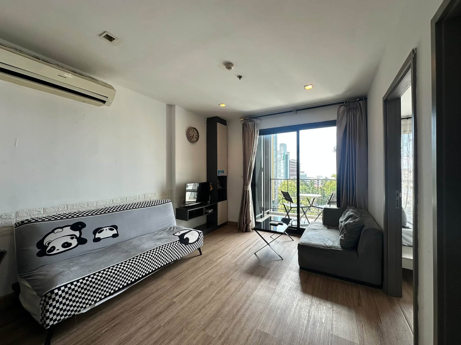 The Base 2BR Sea view, Top Floor