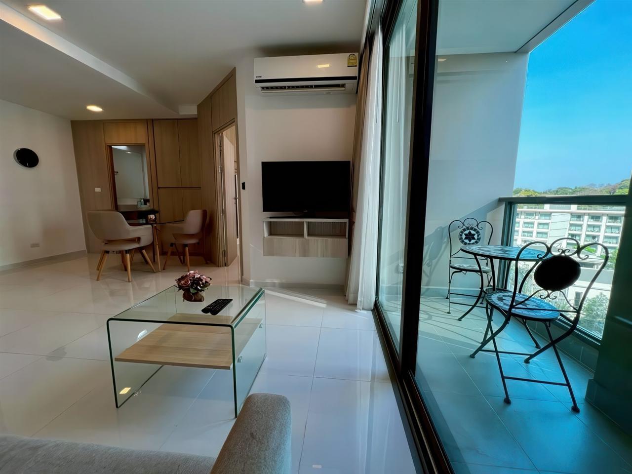 The Cloud 2BR City view, 7th Floor